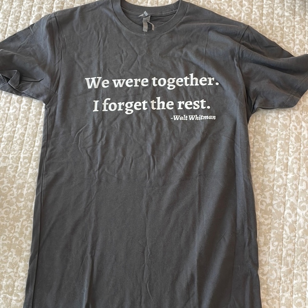 Next level tee , Size S